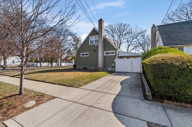 310 Clark Boulevard, Massapequa Park, NY 11762