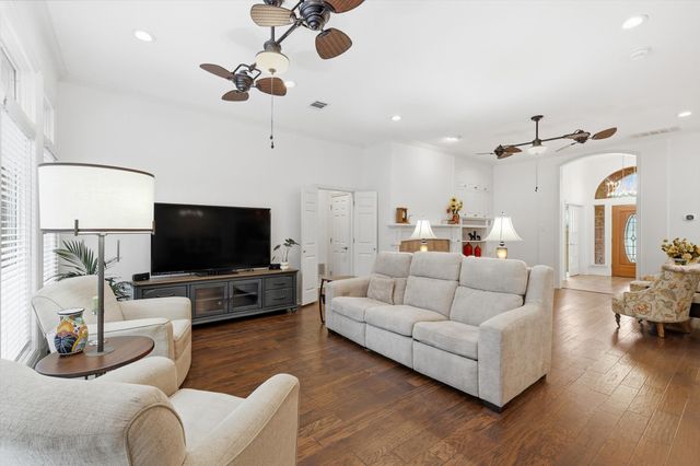 122 Chapel Hill Drive, Double Oak, TX 75077