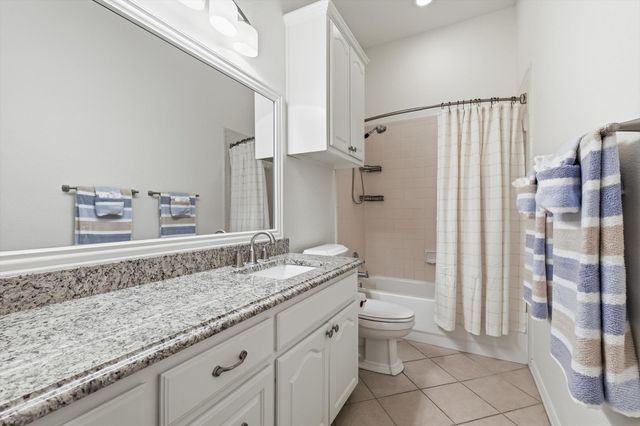 122 Chapel Hill Drive, Double Oak, TX 75077