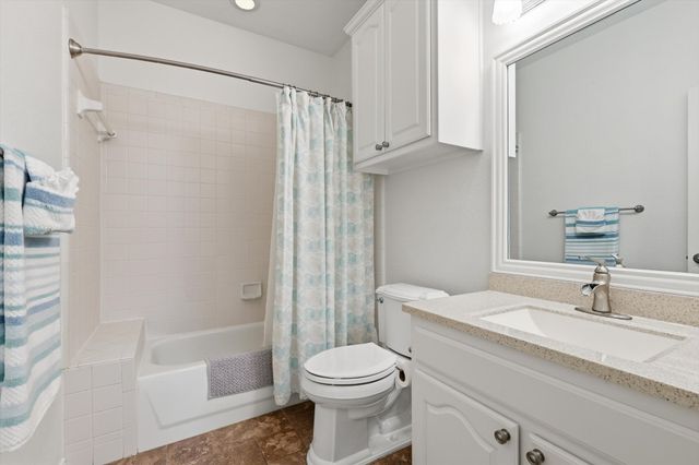 122 Chapel Hill Drive, Double Oak, TX 75077