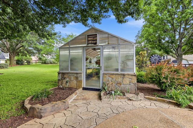 122 Chapel Hill Drive, Double Oak, TX 75077