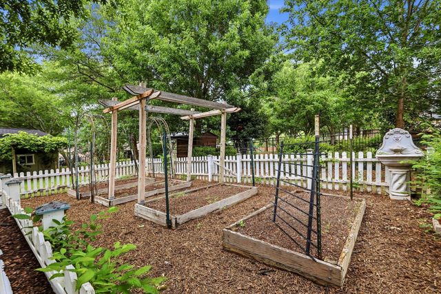 122 Chapel Hill Drive, Double Oak, TX 75077