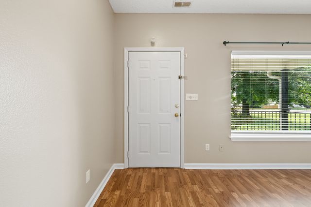 2828 Spring Meade Blvd, Columbia, TN 38401