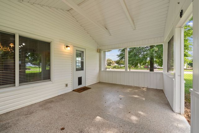 2828 Spring Meade Blvd, Columbia, TN 38401