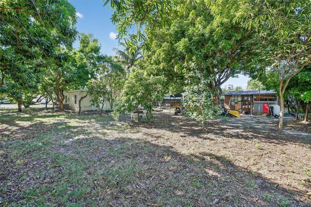 617 NW 43rd Court, Oakland Park, FL 33309