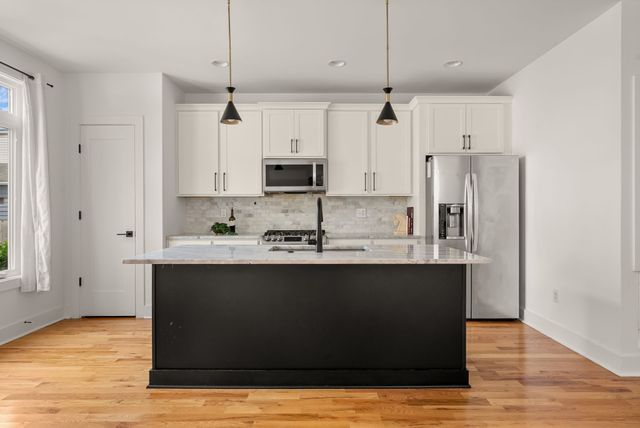 61B Cannon St, Nashville, TN 37210