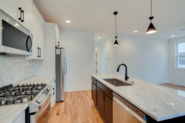 61B Cannon St, Nashville, TN 37210
