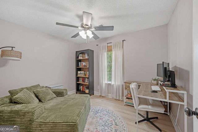 2208 Dresden Green NW, Kennesaw, GA 30144
