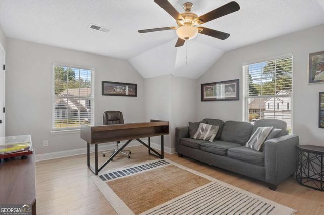 2208 Dresden Green NW, Kennesaw, GA 30144