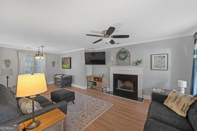 2208 Dresden Green NW, Kennesaw, GA 30144