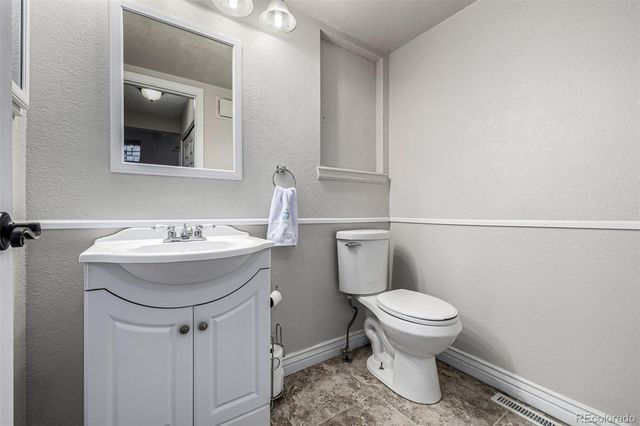 6158 Zenobia Court, Arvada, CO 80003