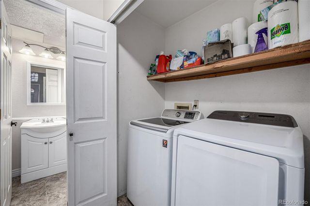 6158 Zenobia Court, Arvada, CO 80003