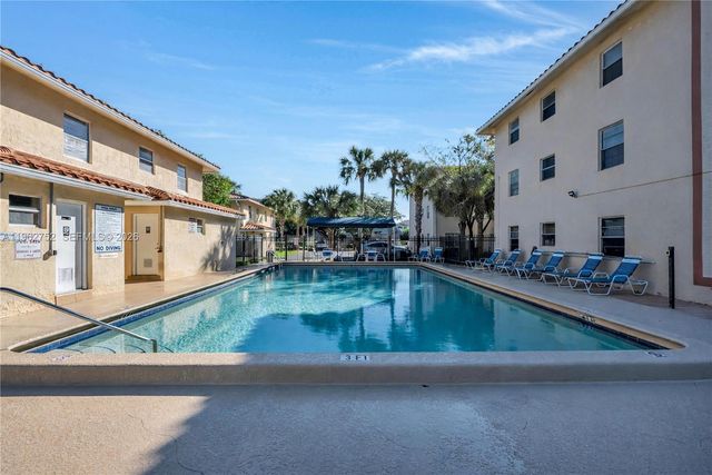 3282 NW 103rd Ter 205-A, Coral Springs, FL 33065