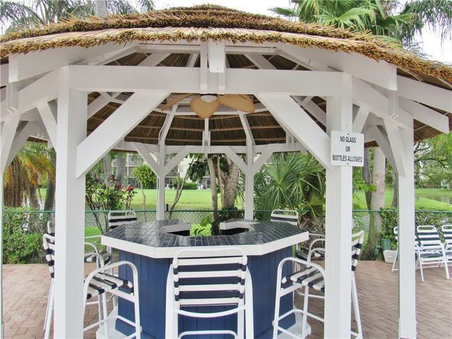 2217 Cypress Island Drive 701, Pompano Beach, FL 33069