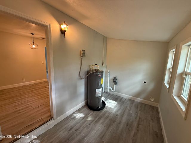 2050 W 40TH Street, Jacksonville, FL 32209