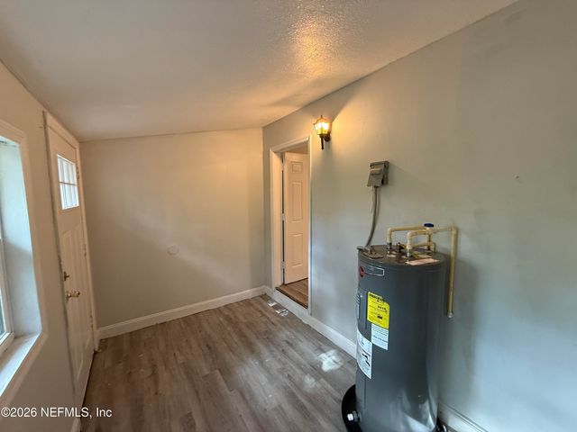 2050 W 40TH Street, Jacksonville, FL 32209