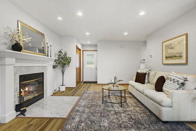 843 Hemlock Drive, Verona, WI 53593