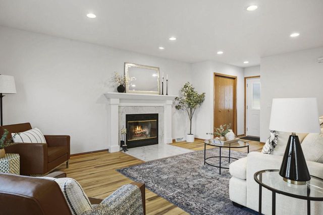 843 Hemlock Drive, Verona, WI 53593