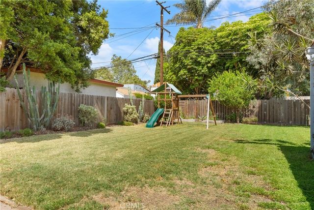 2240 Eucalyptus, Long Beach, CA 90806