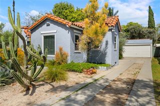 2240 Eucalyptus, Long Beach, CA 90806
