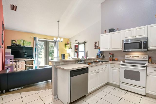 1703 OAKWOOD ESTATES DRIVE, Plant City, FL 33563