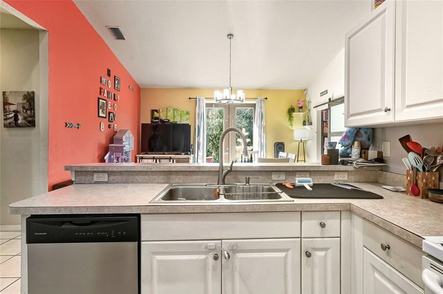 1703 OAKWOOD ESTATES DRIVE, Plant City, FL 33563