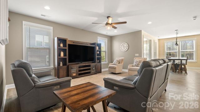 2696 Suffolk Place, Fort Mill, SC 29715