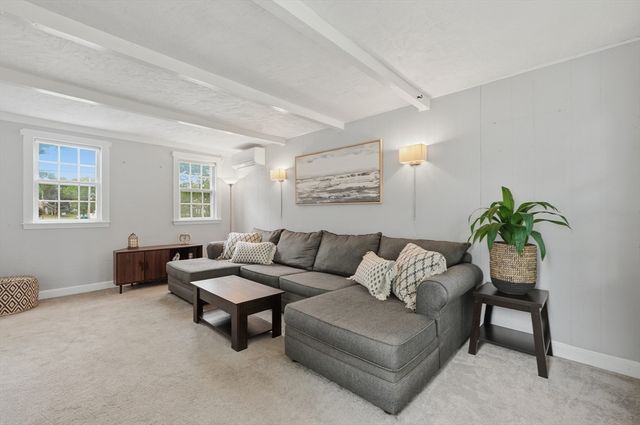61 Gay Street, Norwood, MA 02062