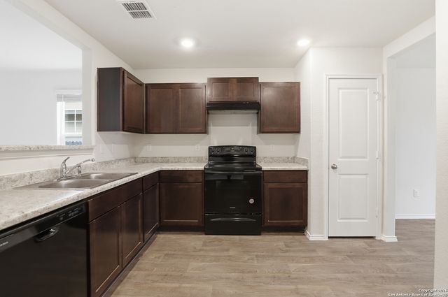 2950 Wentwood Run, San Antonio, TX 78245