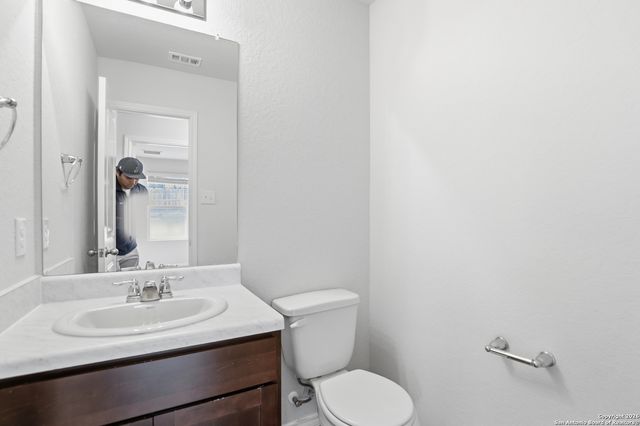 2950 Wentwood Run, San Antonio, TX 78245