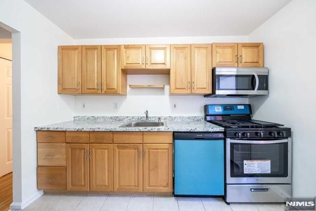 2330 Linwood Avenue 4C, Fort Lee, NJ 07024