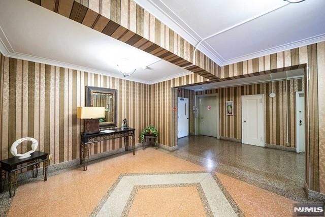 2330 Linwood Avenue 4C, Fort Lee, NJ 07024