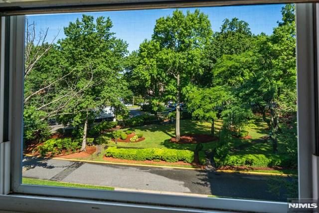 2330 Linwood Avenue 4C, Fort Lee, NJ 07024