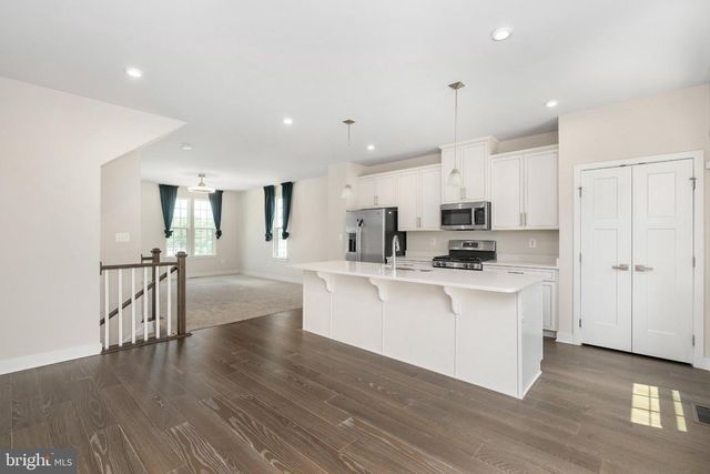 1000 ALUM SPRING RD, Fredericksburg, VA 22401