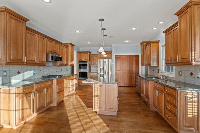 51095 Chatham Ridge Drive, South Bend, IN 46637