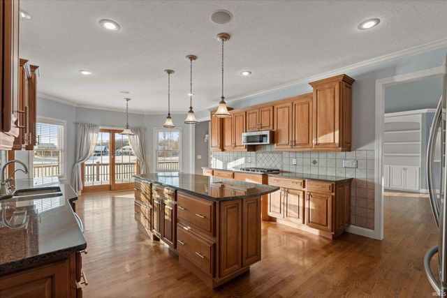 51095 Chatham Ridge Drive, South Bend, IN 46637