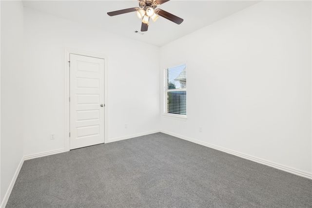 254 N Penzo Avenue, Tontitown, AR 72762