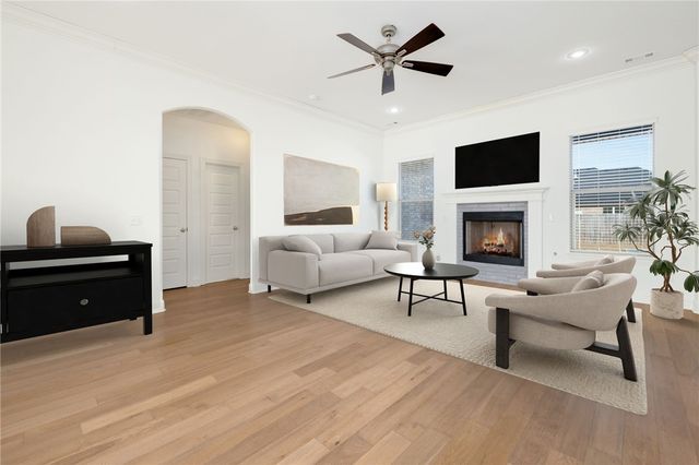 254 N Penzo Avenue, Tontitown, AR 72762