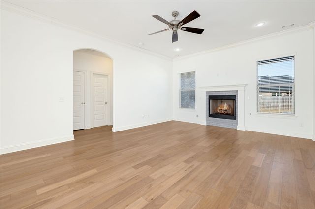 254 N Penzo Avenue, Tontitown, AR 72762