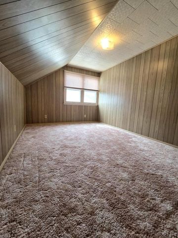 1288 Marian LANE, Green Bay, WI 54304
