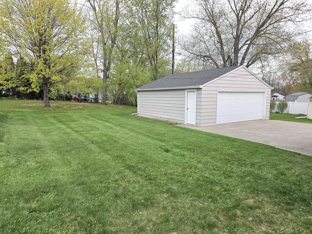 1288 Marian LANE, Green Bay, WI 54304