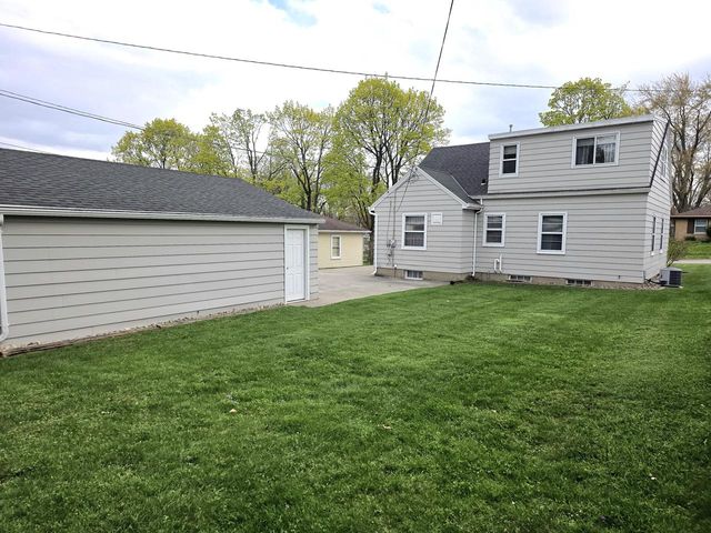 1288 Marian LANE, Green Bay, WI 54304