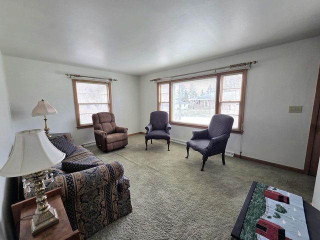 1288 Marian LANE, Green Bay, WI 54304