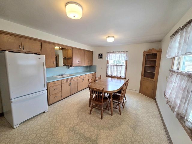 1288 Marian LANE, Green Bay, WI 54304