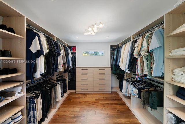 130 NE 45th St, Miami, FL 33137