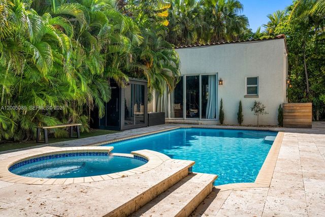 130 NE 45th St, Miami, FL 33137