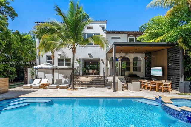 130 NE 45th St, Miami, FL 33137