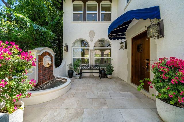 130 NE 45th St, Miami, FL 33137