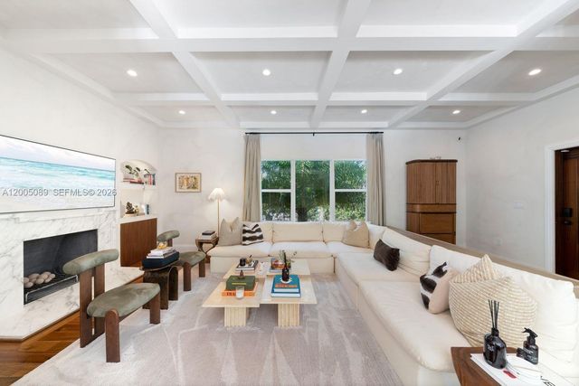 130 NE 45th St, Miami, FL 33137