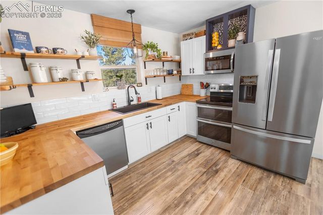 135 Lost Lake Place, Divide, CO 80814